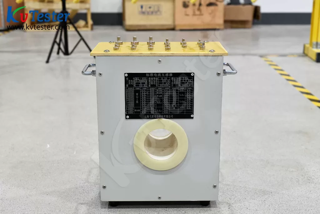 ZC-112 Standard Current Transformer 1.jpg